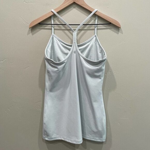 Lululemon Power Y Tank in Island Mist - Size: 8 - Picture 3 of 11